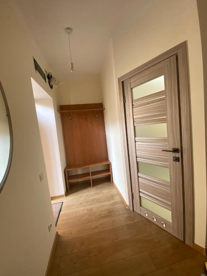 Yaroslav Osmomysl Square Apartments Lviv Exterior photo